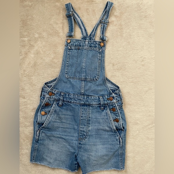 Madewell Denim - MADEWELL Adirondack Short Denim Overalls Dawkins